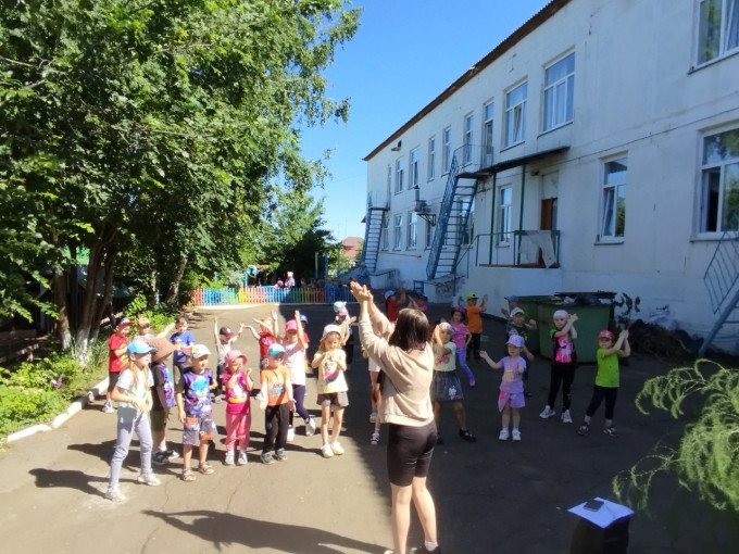 День семьи, любви и верности День семьи, любви и верности.